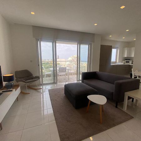 Spectacular Distant Seaview Apt Sliema Zewnętrze zdjęcie