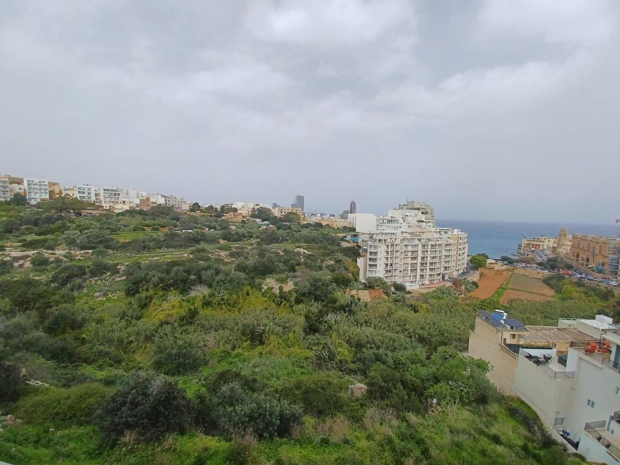 Spectacular Distant Seaview Apt Sliema Zewnętrze zdjęcie
