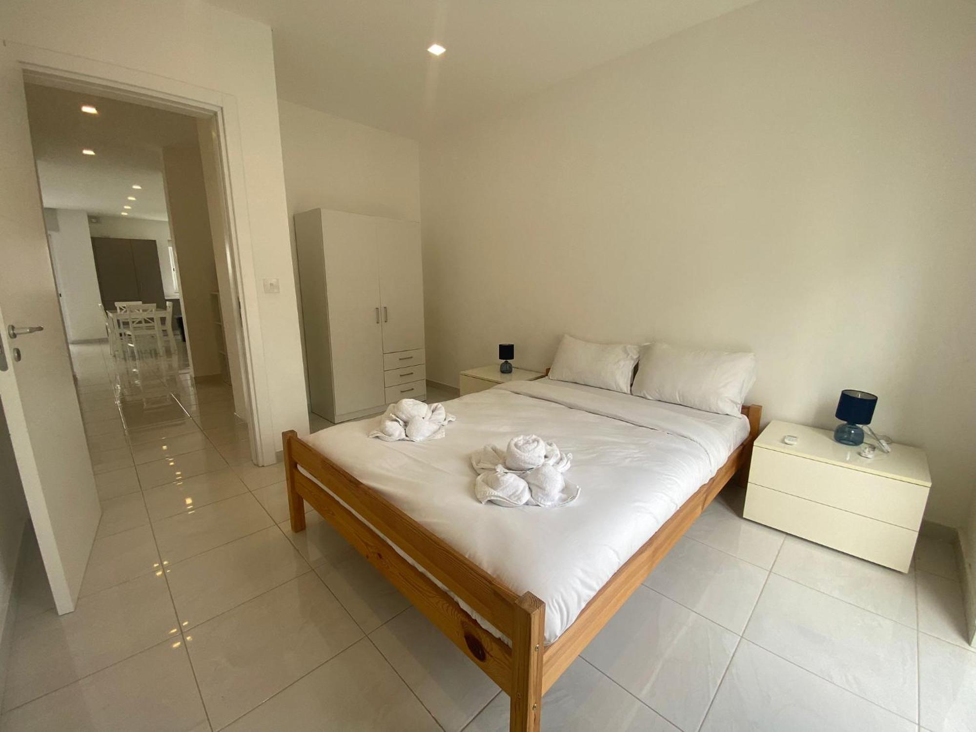Spectacular Distant Seaview Apt Sliema Zewnętrze zdjęcie