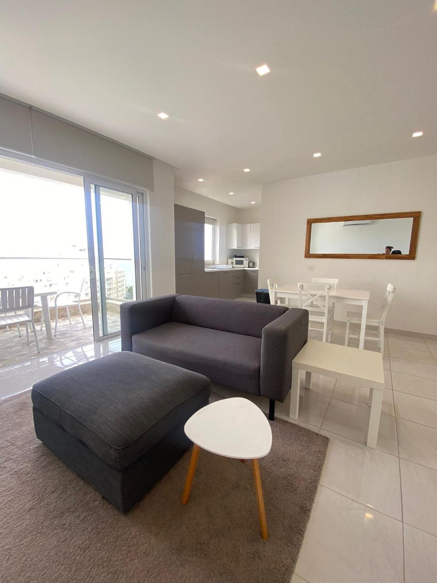Spectacular Distant Seaview Apt Sliema Zewnętrze zdjęcie